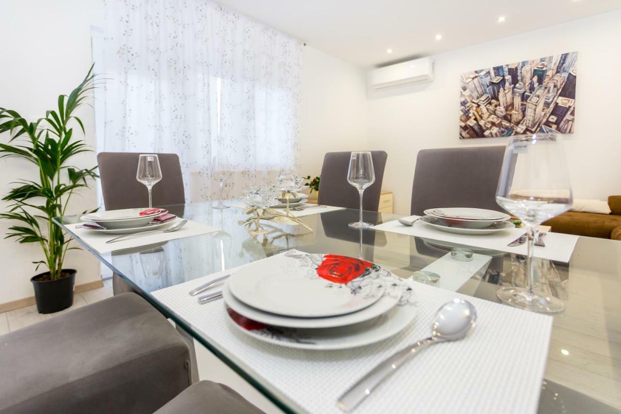 Urban Luxury Suites Juricevic Duće Dış mekan fotoğraf