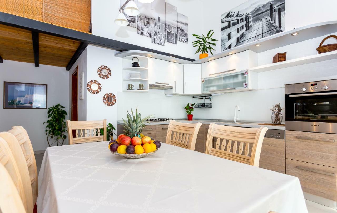 Urban Luxury Suites Juricevic Duće Dış mekan fotoğraf