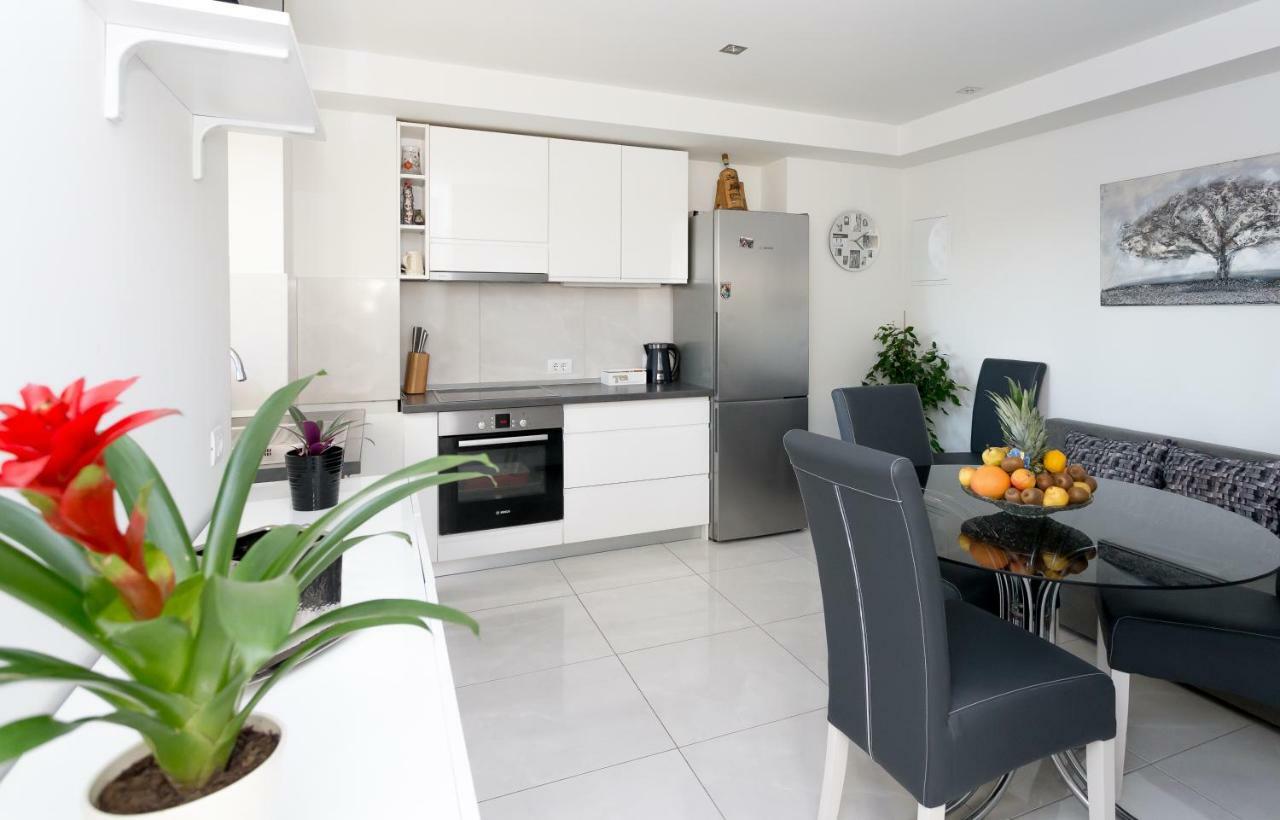 Urban Luxury Suites Juricevic Duće Dış mekan fotoğraf